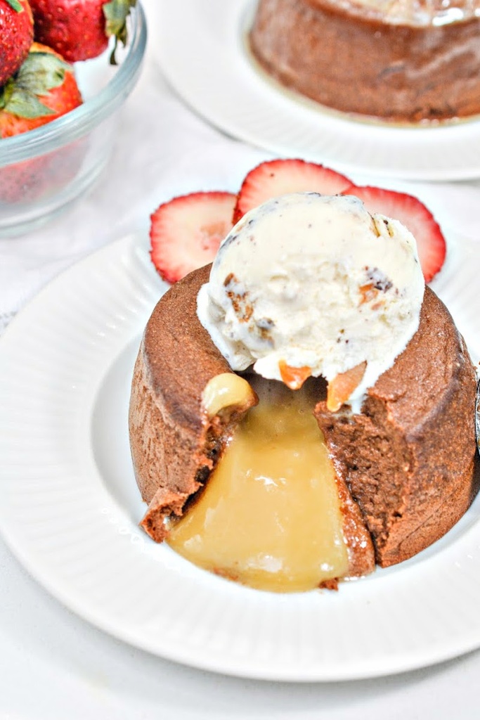 Keto Salted Caramel Lava Cakes 3 Net Carbs Per Serving