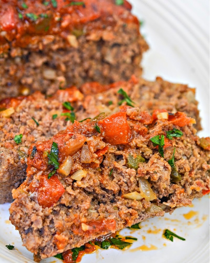 Keto Sausage and Peppers Meatloaf