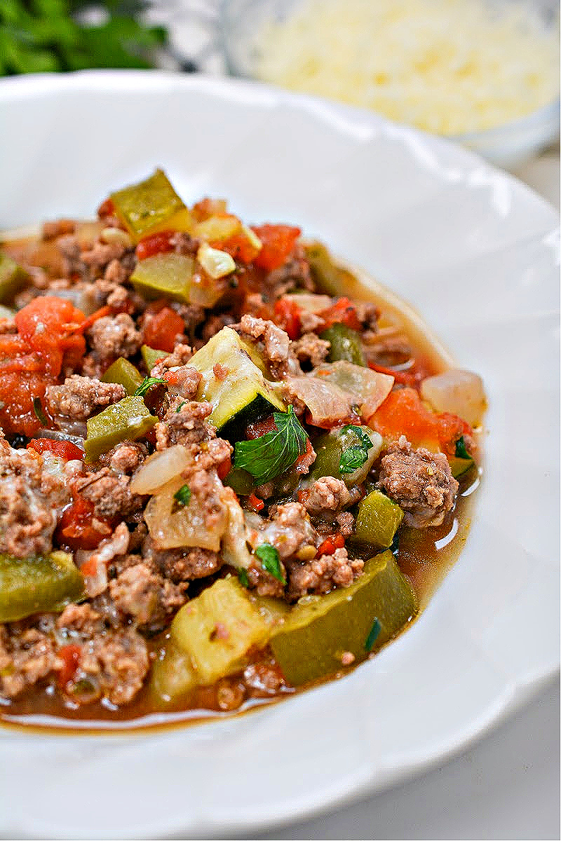 Low-Carb Goulash With Zucchini