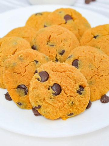 Keto Pumpkin Cookies (With Chocolate Chips)