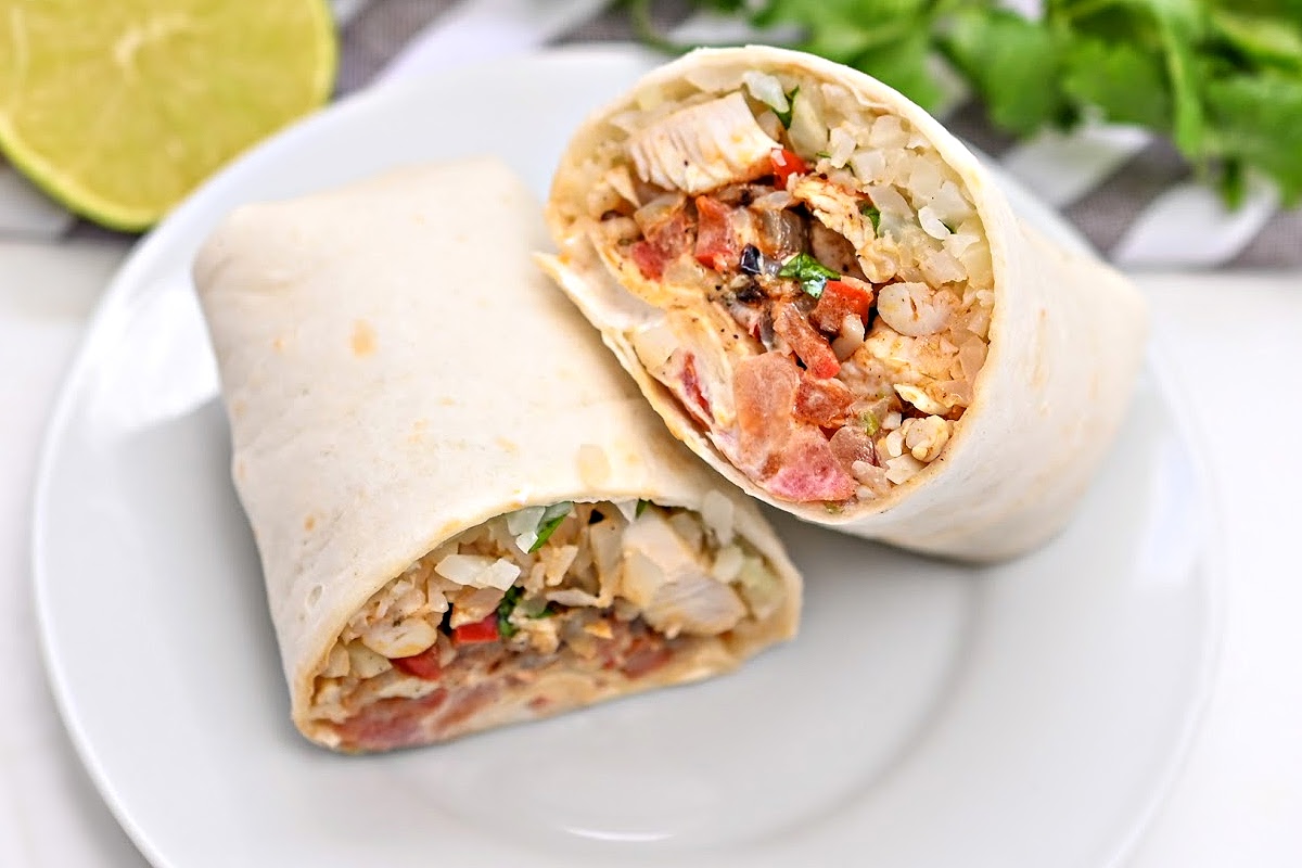 Keto Copycat Chipotle Chicken Burrito